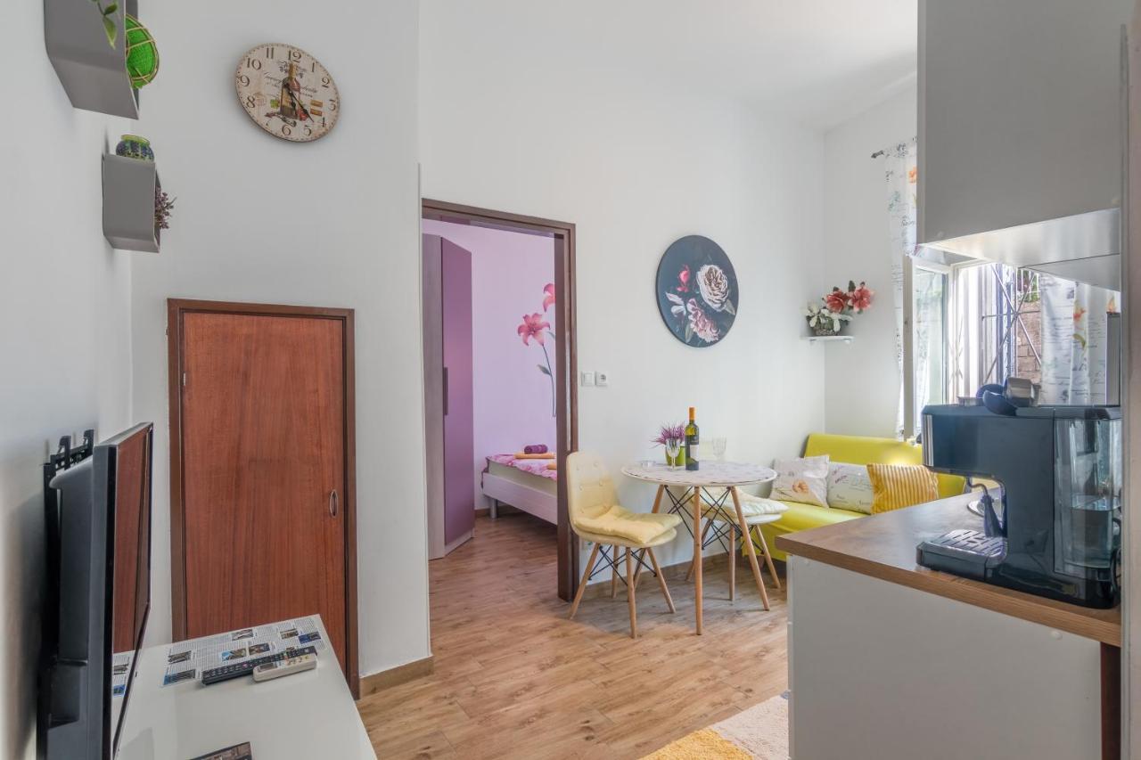 Apartment Ljube Пула Екстер'єр фото