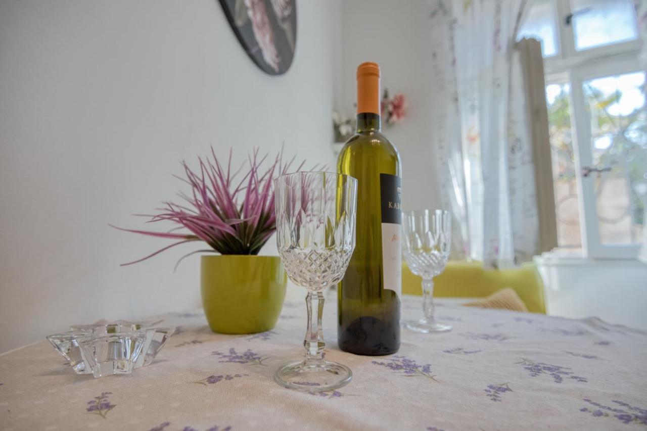 Apartment Ljube Пула Екстер'єр фото